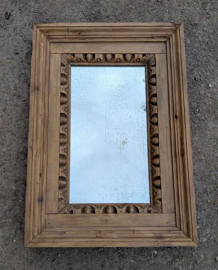 M2295 A VERY NICE CARVED EGG & DART PINE MIRROR MADE USING VICTORIAN MATERIALS