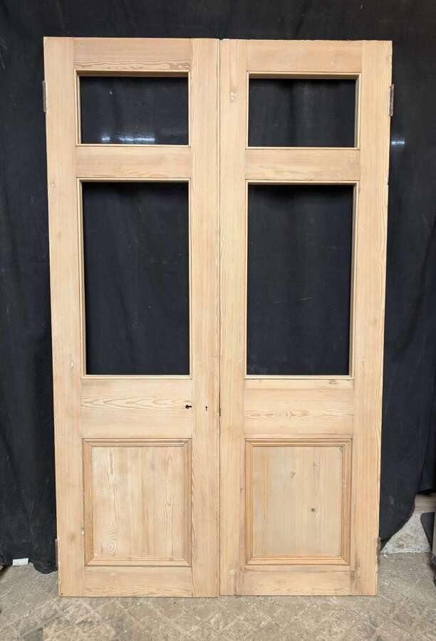 DP0574 PAIR OF RECLAIMED VICTORIAN STRIPPED PINE INTERNAL DOORS