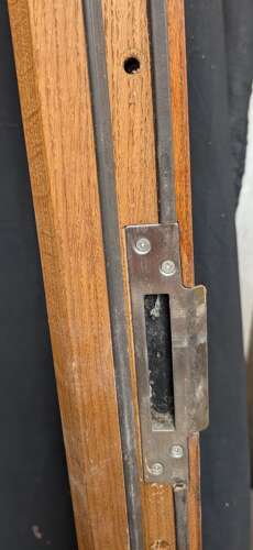 DE1052 A RECLAIMED MODERN OAK EXTERNAL / FRONT DOOR AND FRAME WITH GLAZED PANEL