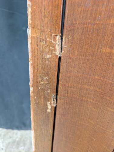 DE1052 A RECLAIMED MODERN OAK EXTERNAL / FRONT DOOR AND FRAME WITH GLAZED PANEL