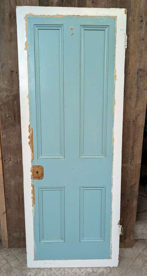 DI1112 A RECLAIMED 4 PANEL VICTORIAN PAINTED PINE INTERNAL DOOR
