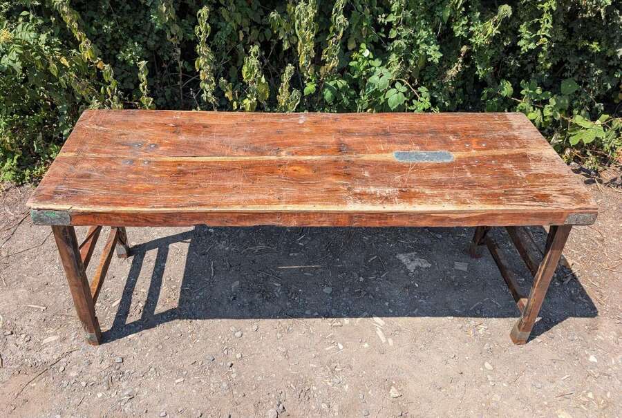 M2353 RECLAIMED RUSTIC WOODEN FOLDING TABLE IDEAL FOR DINING / DISPLAY / CRAFT
