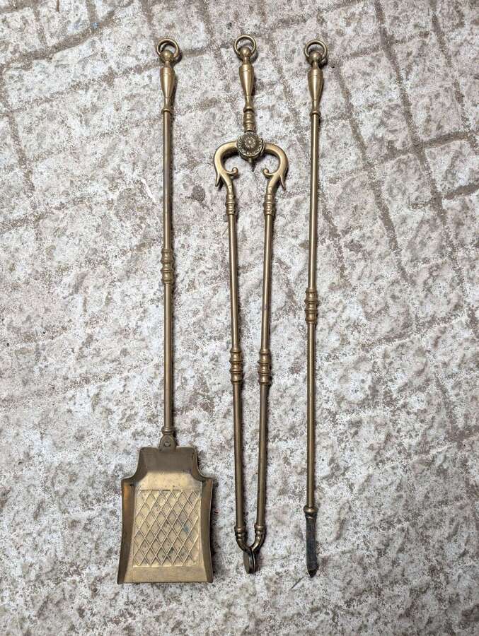 M2354 A SET OF ORNATE RECLAIMED VINTAGE BRASS FIRE TOOLS