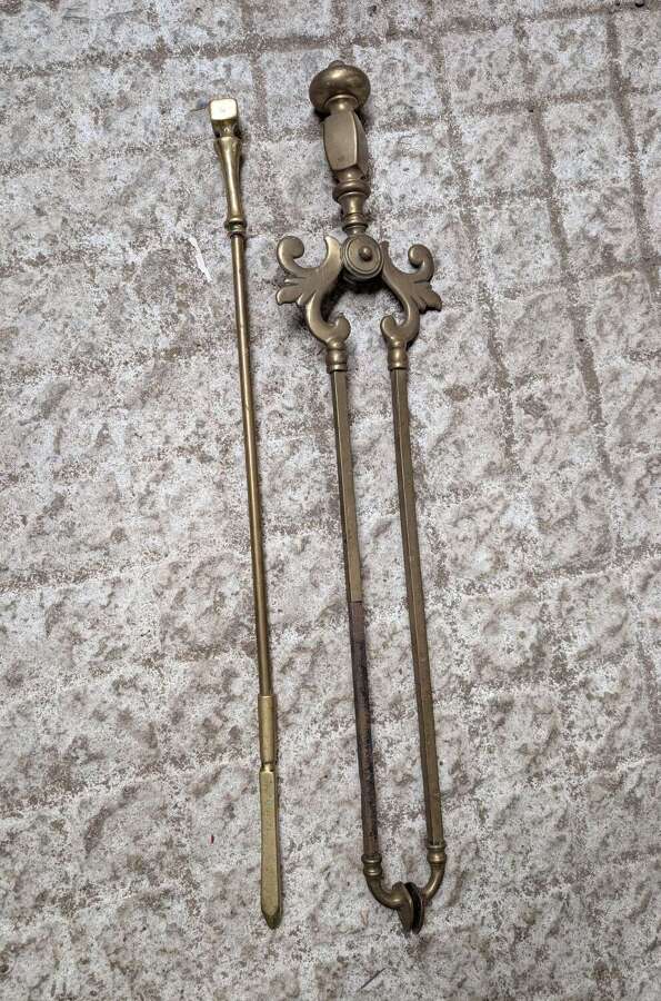 M2357 A SET OF TWO RECLAIMED VINTAGE BRASS FIRE TOOLS - POKER & TONGS