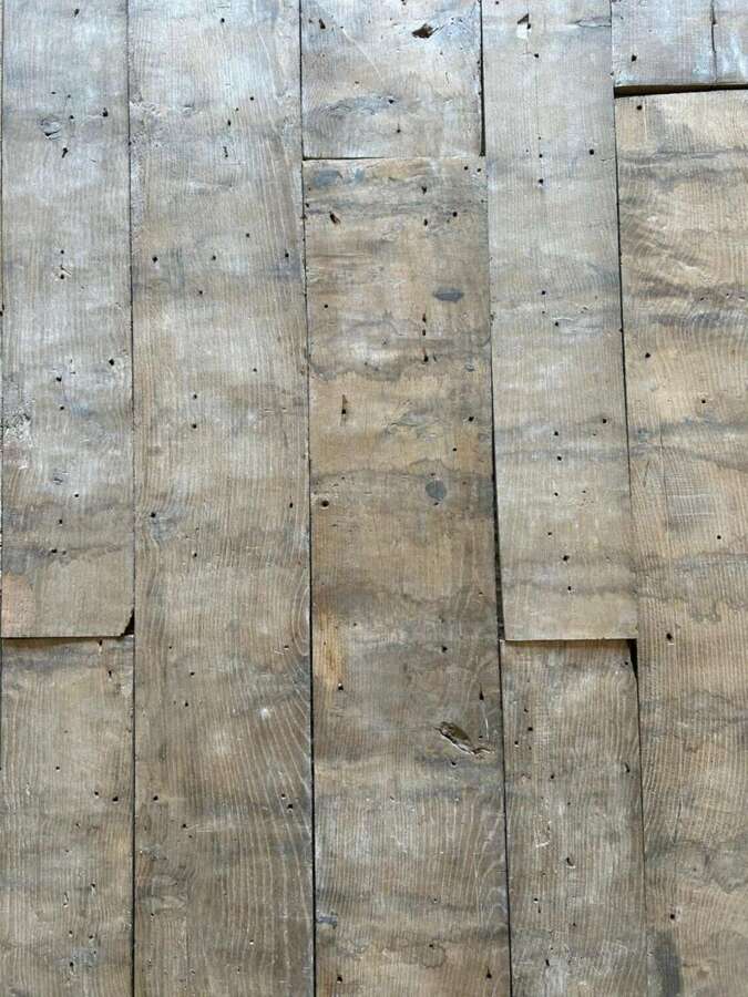 M2362 RECLAIMED OLD RUSTIC OAK FLOORING / FLOOR BOARDS LOTS OF CHARACTER 6SQM