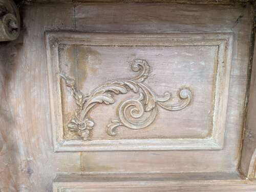 FS0480 A LARGE ORNATE RECLAIMED PINE AND GESSO FIRE SURROUND C.1920