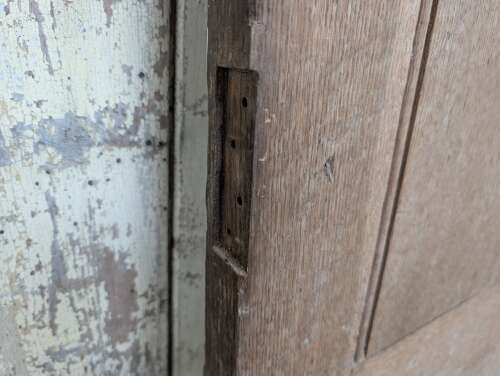 DB0798 A RECLAIMED SOLID OAK INTERNAL / EXTERNAL DOOR